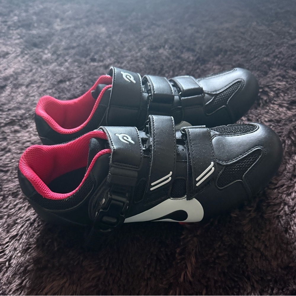 Peloton Cycling Shoes With Cleats Size 38 Womens US 7.5 Black Red